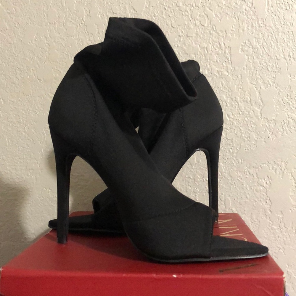 Open toe heel booties